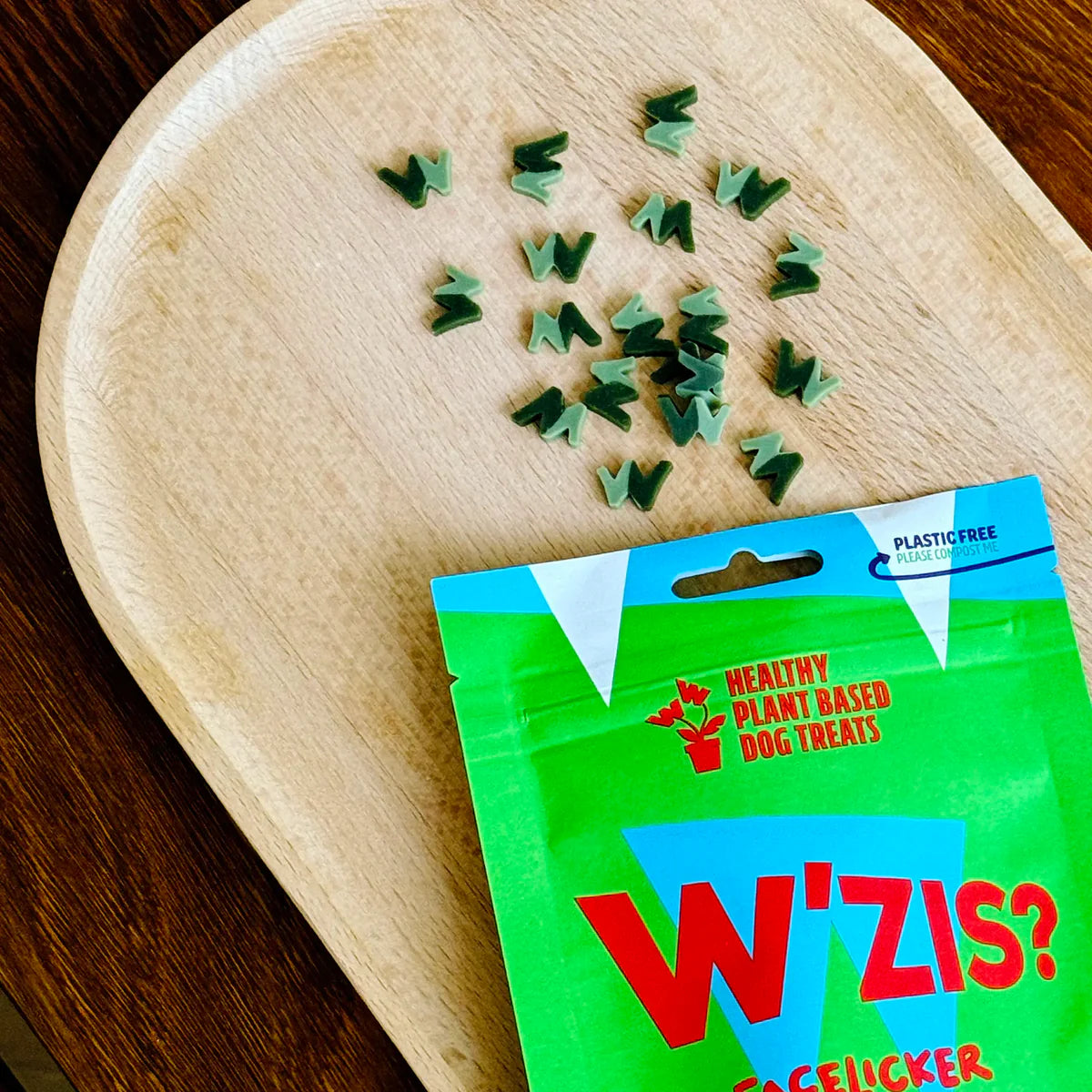 W’ZIS Facelicker vegan dog treats – 80g resealable pouch with mint, fennel & parsley, approx. 160 fresh-breath treats for dogs